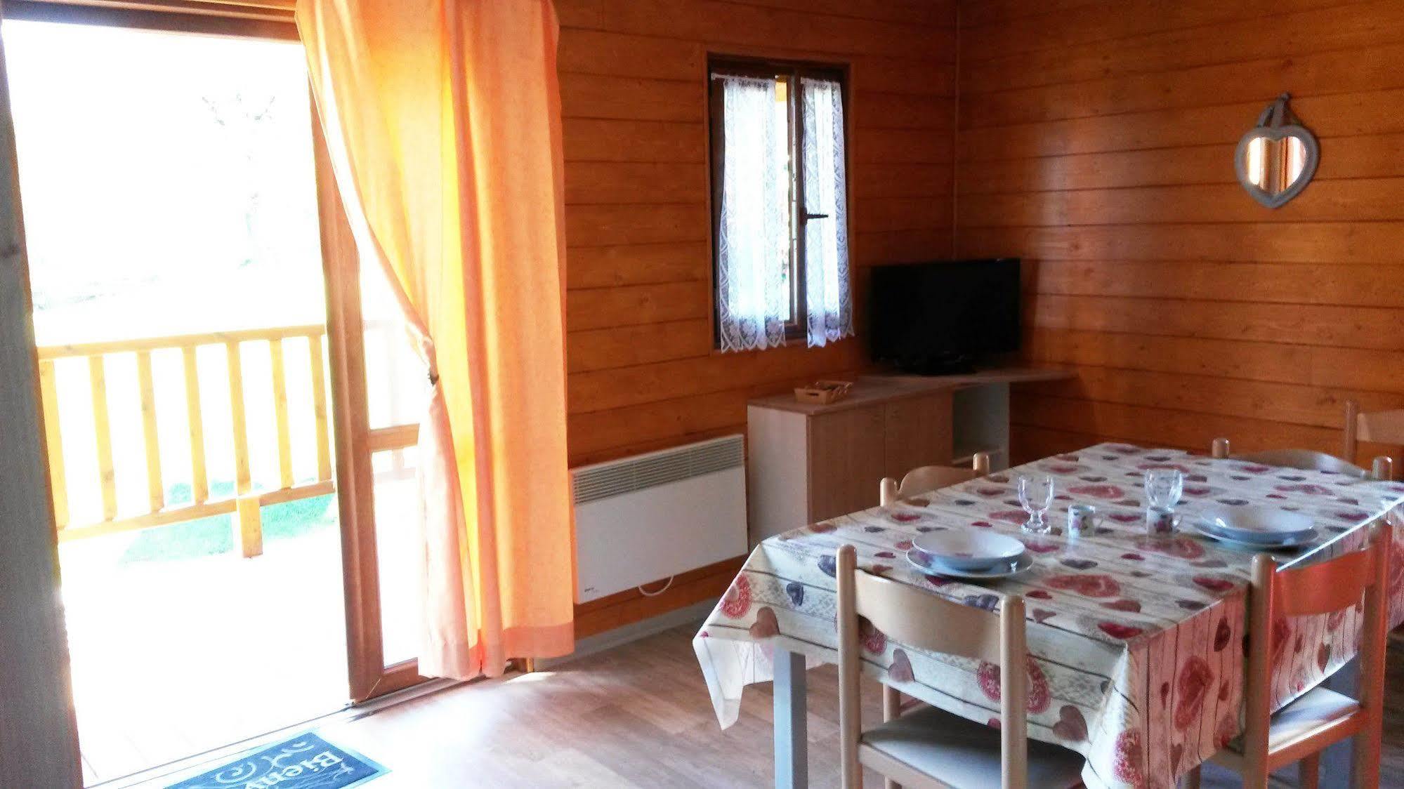 Chalets Du Lac Arcizans-Avant Bagian luar foto